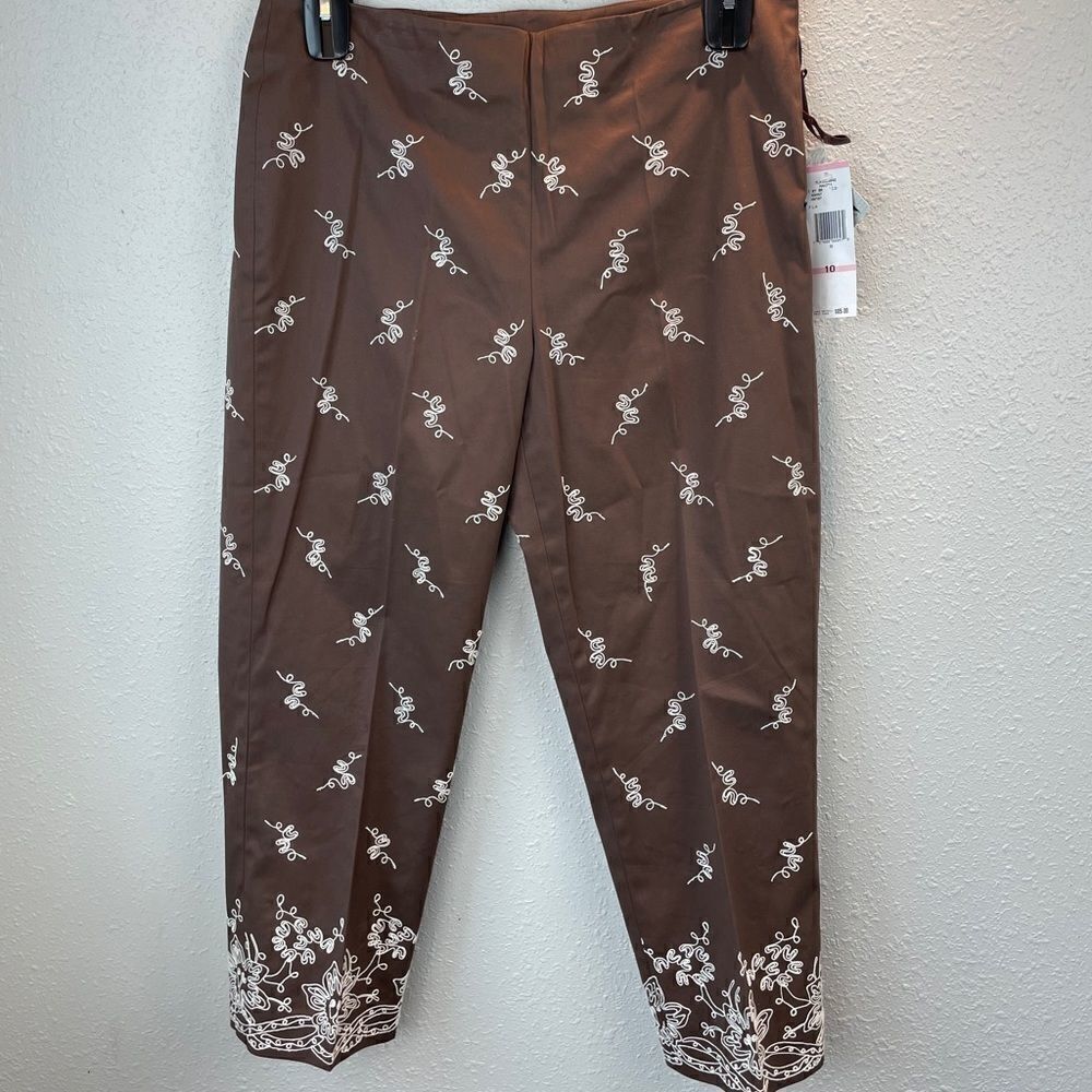 NWT Jones New York Signature Brown Pants Size 10